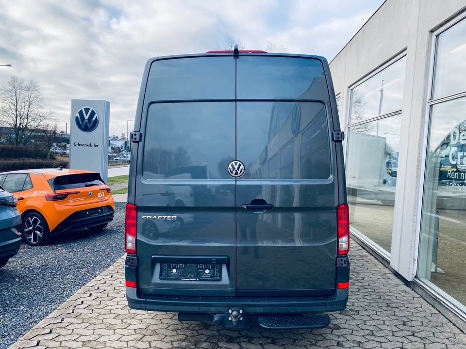 VW Crafter 35 2,0 TDi 177 Kassevogn L3H3 aut.