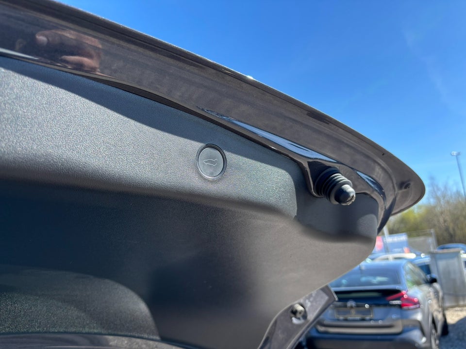 Tesla Model 3 Standard Range+ RWD 4d