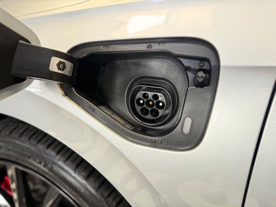 VW Golf VIII 1,4 GTE DSG 5d