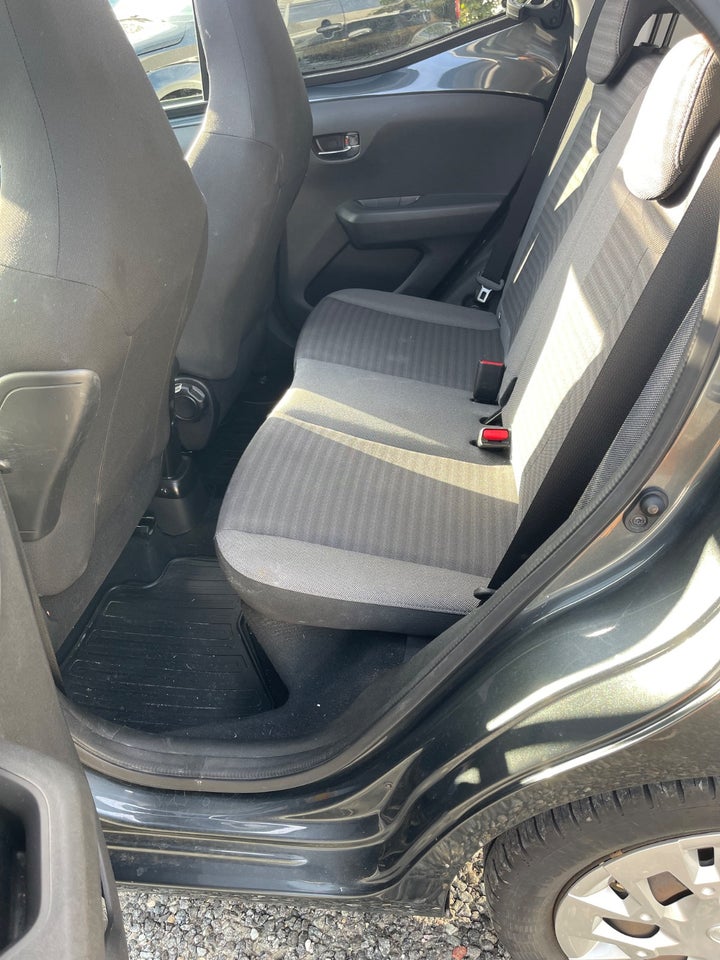 Toyota Aygo 1,0 VVT-i x-sky 5d