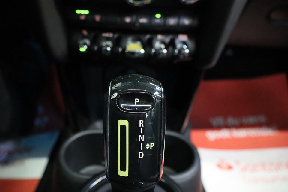 MINI Cooper SE Camden Edition 3d