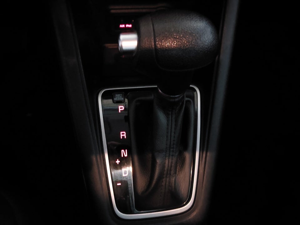 Kia Venga 1,6 CVVT Premium aut. 5d