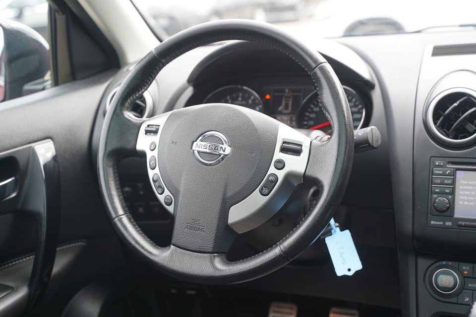 Nissan Qashqai 1,6 Tekna 5d