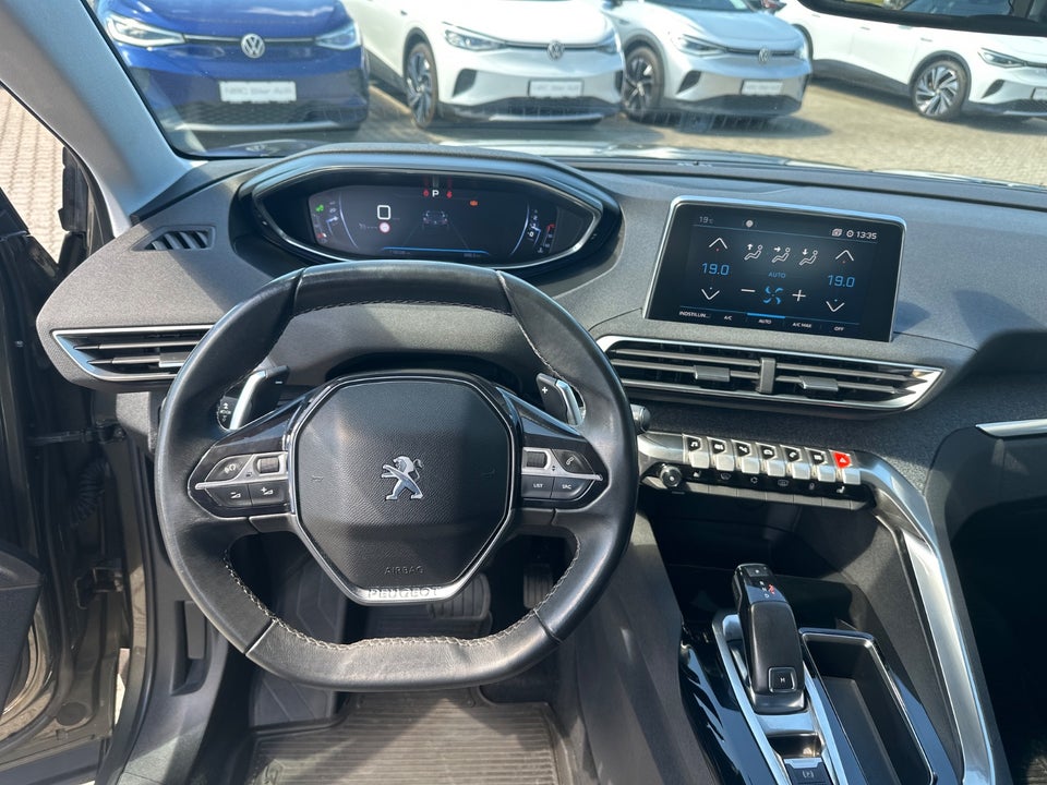 Peugeot 3008 1,6 BlueHDi 120 Allure EAT6 5d