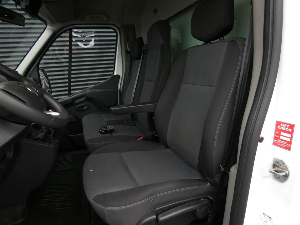 Renault Master IV T35 2,3 dCi 150 L3 Alukasse