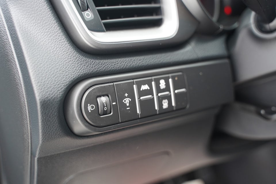 Kia Ceed 1,0 T-GDi Prestige 5d