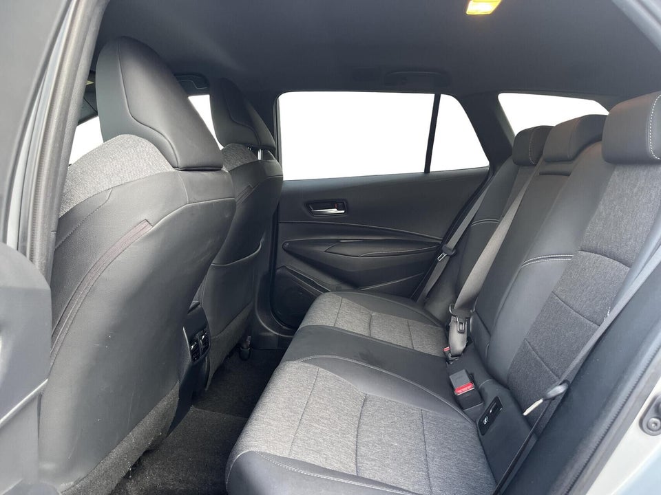 Toyota Corolla 1,8 Hybrid Active Premium Touring Sports MDS 5d