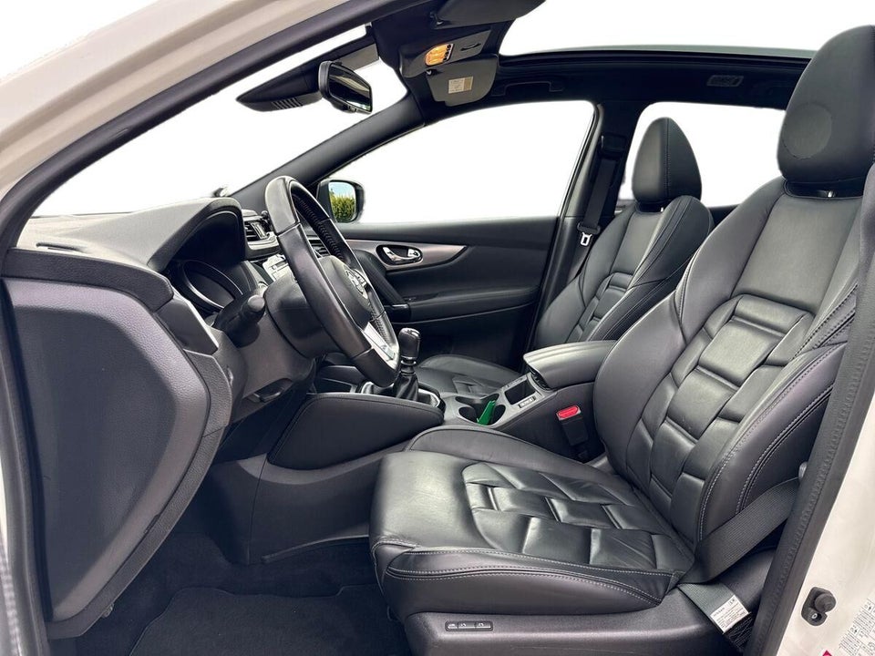 Nissan Qashqai 1,3 Dig-T 140 Tekna+ Dynamic 5d