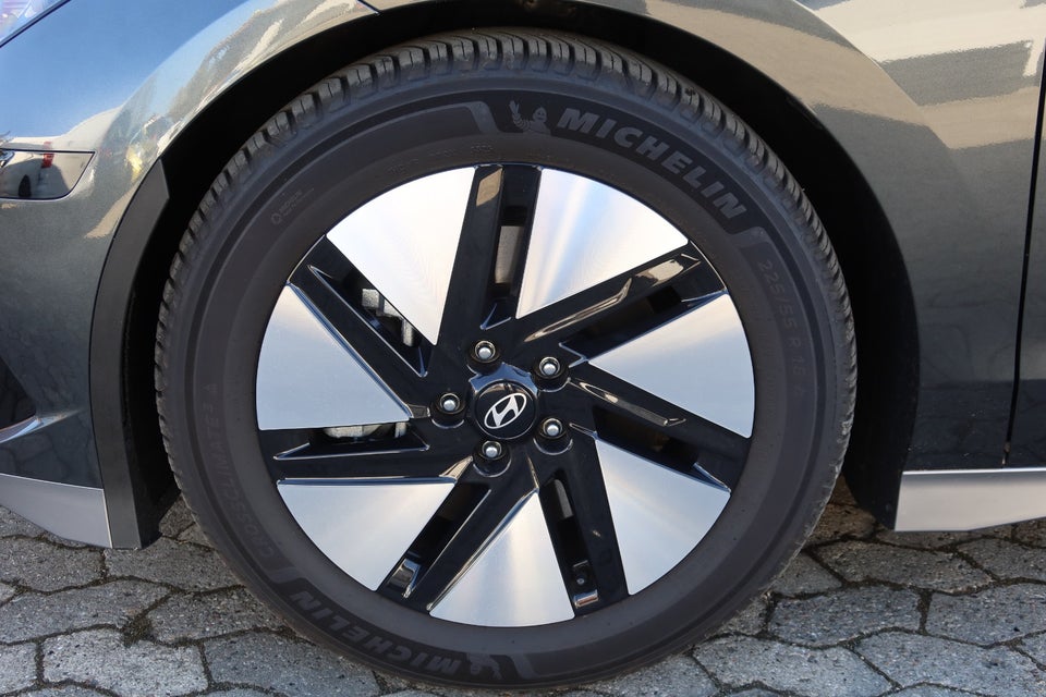 Hyundai Ioniq 6 77 Advanced 4d