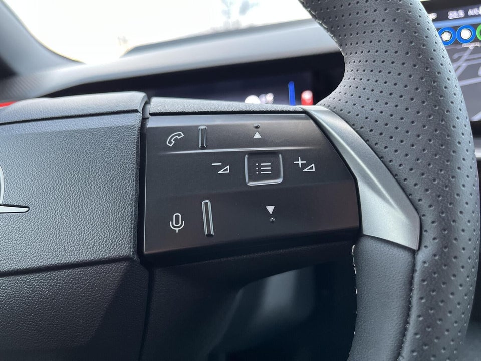 Opel Grandland-e 73 GS Sky 5d