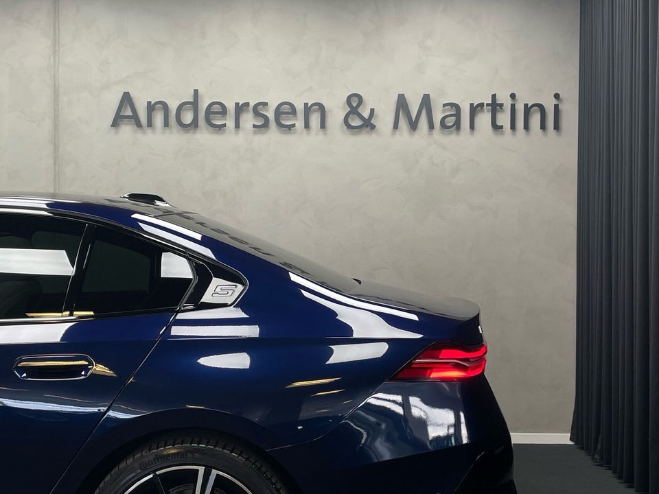 BMW i5 xDrive40 M-Sport 4d