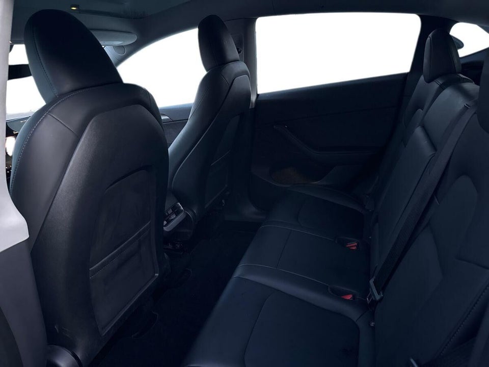 Tesla Model Y RWD 5d