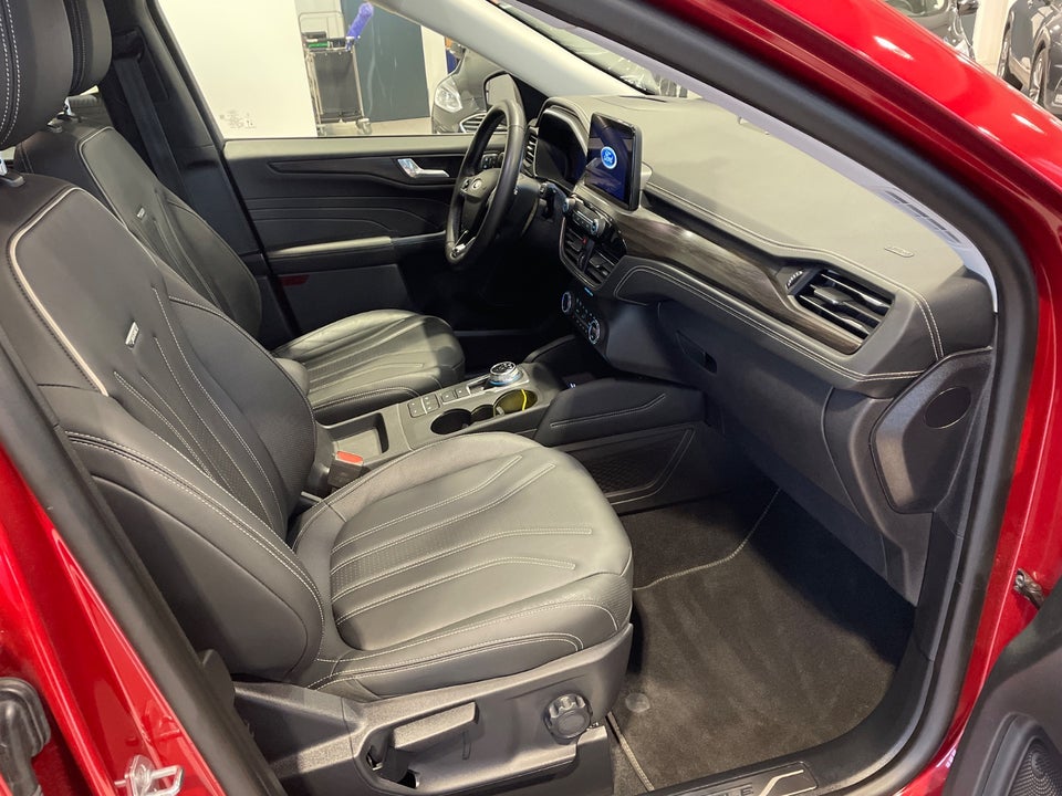 Ford Kuga 2,5 PHEV Vignale CVT 5d