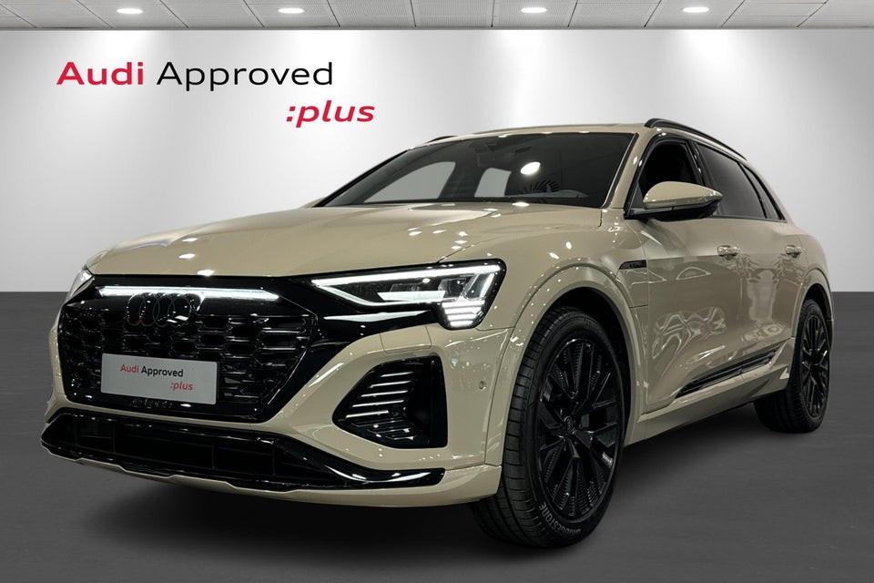 Audi Q8 e-tron 55 S-line quattro 5d