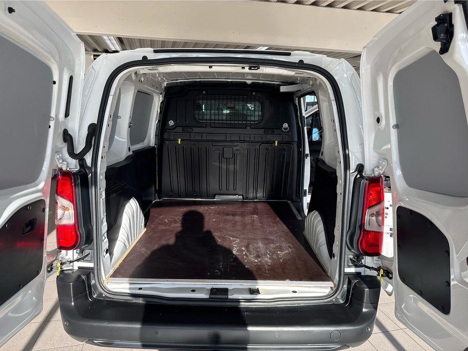 Peugeot Partner 1,5 BlueHDi 100 L1V1 Plus Van