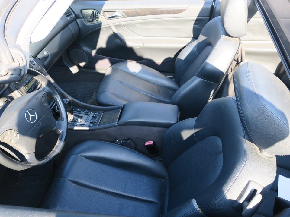 Mercedes CLK320 3,2 Cabriolet Avantgarde aut. 2d