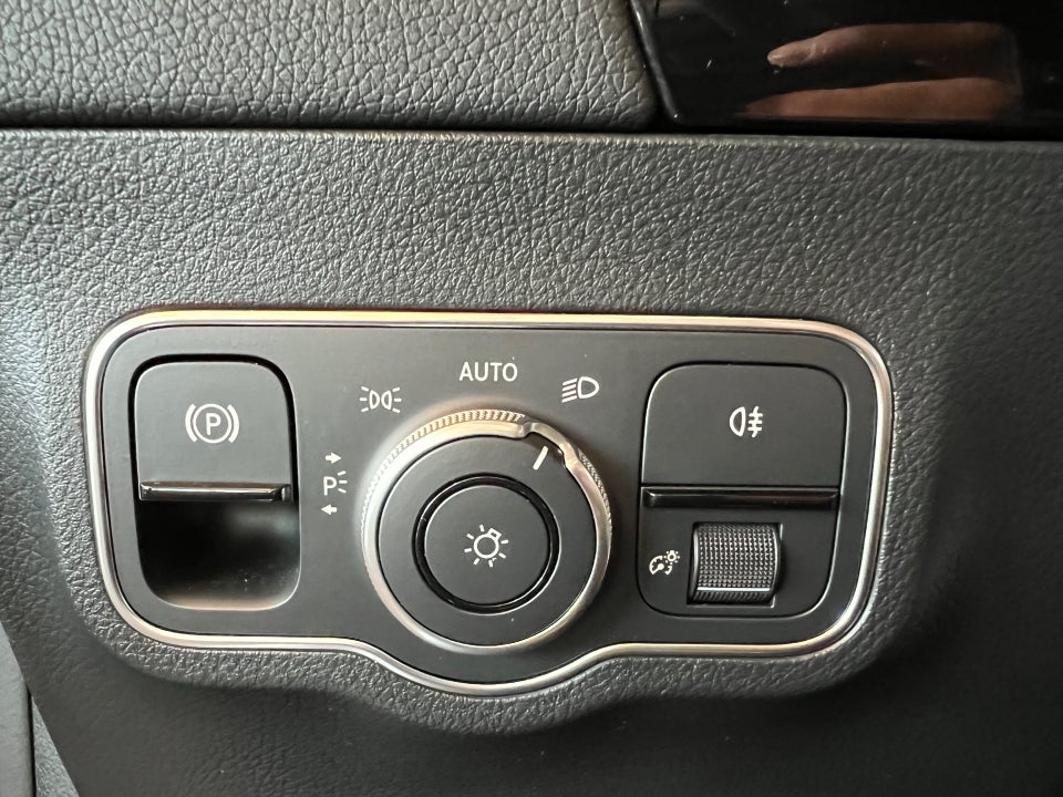 Mercedes EQA250+ Progressive Advance 5d