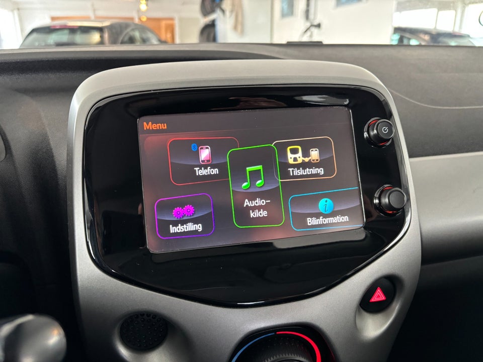 Toyota Aygo 1,0 VVT-i x-play 5d