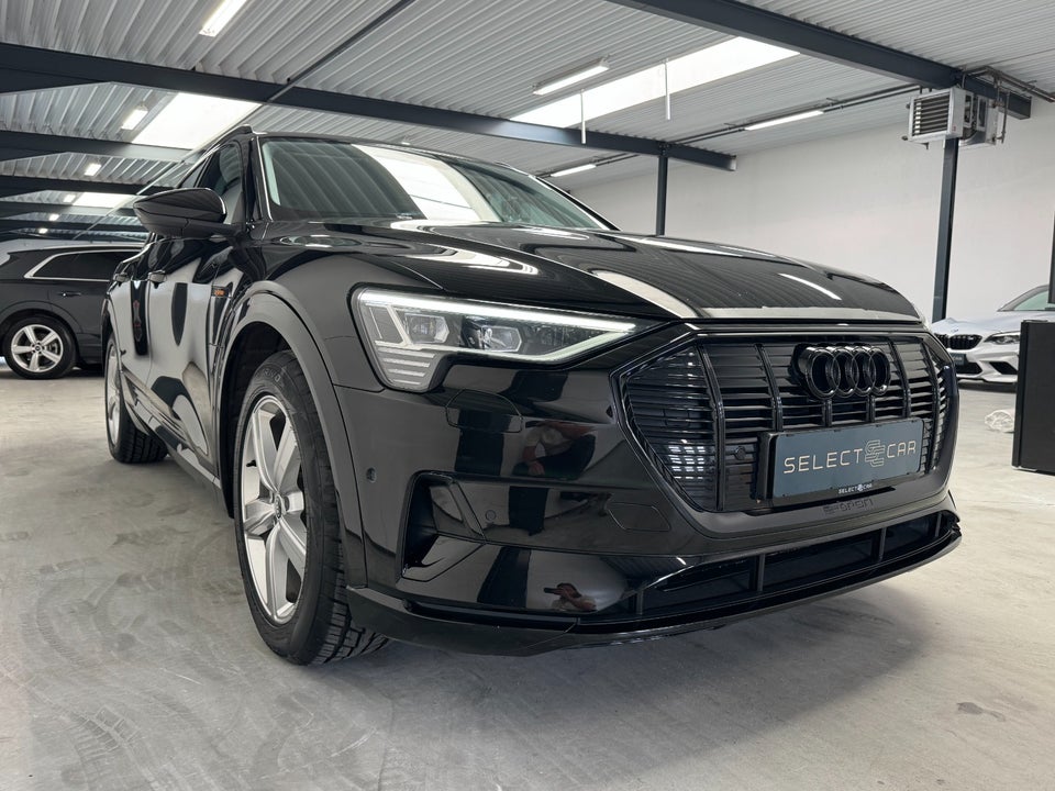 Audi e-tron 55 quattro 5d