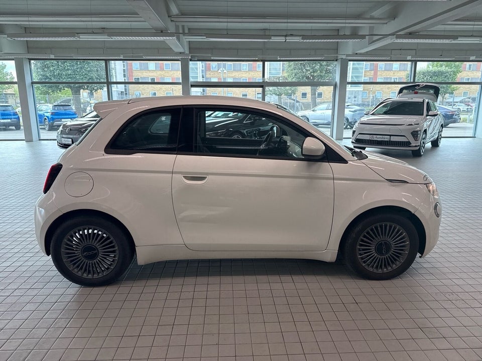 Fiat 500e 42 Icon 3d