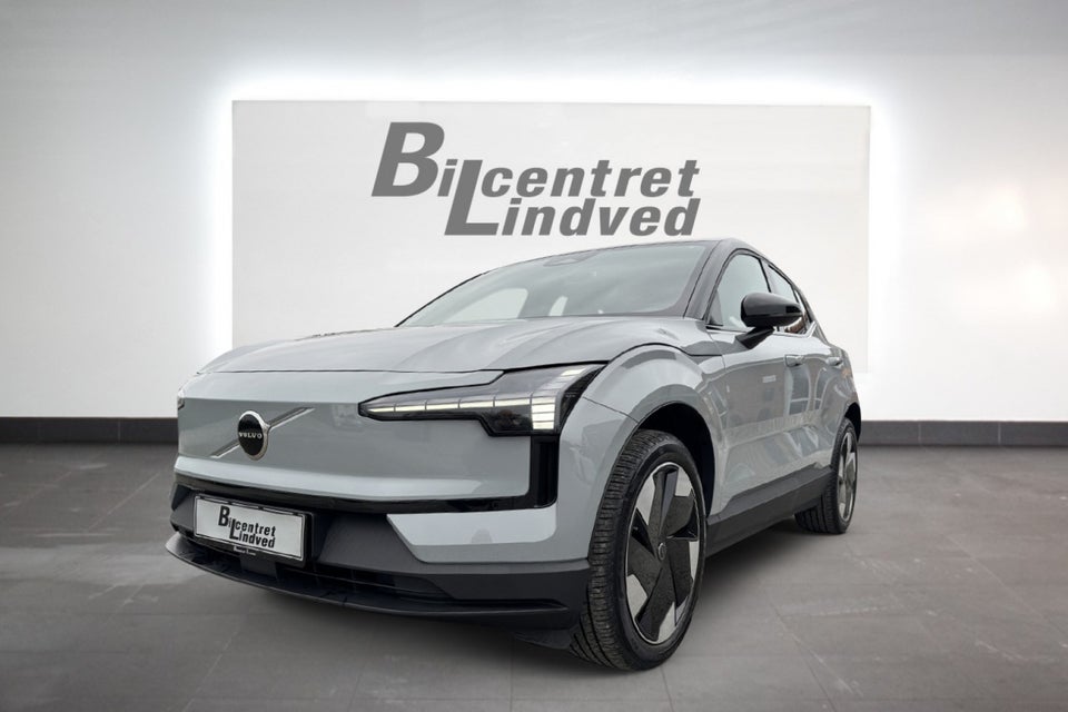 Volvo EX30 Extended Range Plus 5d