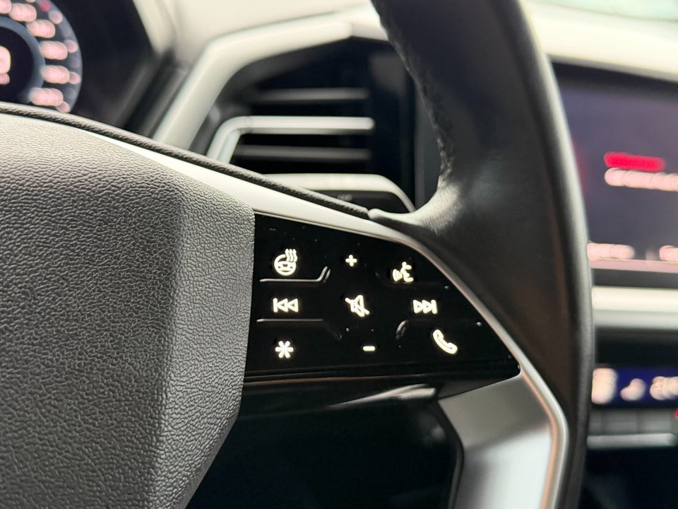 Audi Q4 e-tron 40 S-line 5d