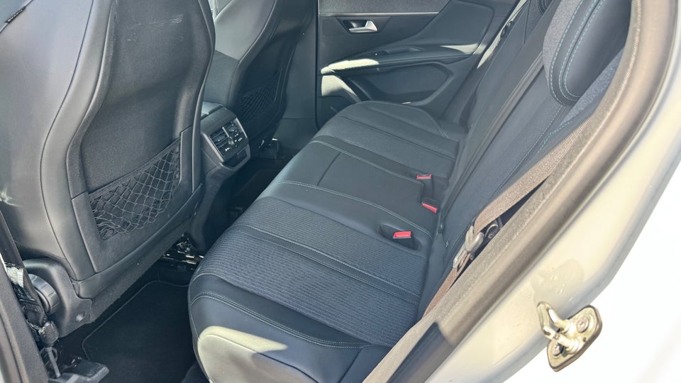 Peugeot 3008 1,6 Hybrid Allure Pack EAT8 5d