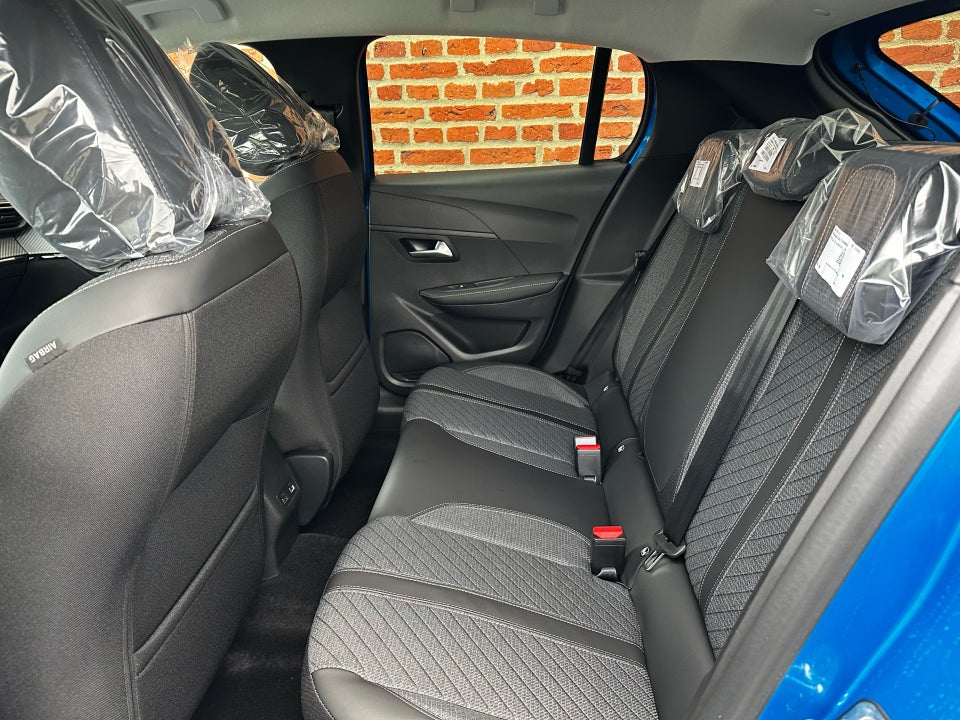 Peugeot 208 1,2 PureTech 100 Allure 5d