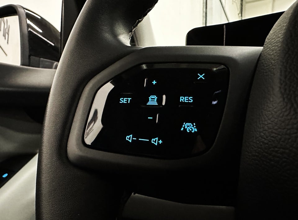 Ford Explorer 84 Select Extended Range AWD 5d