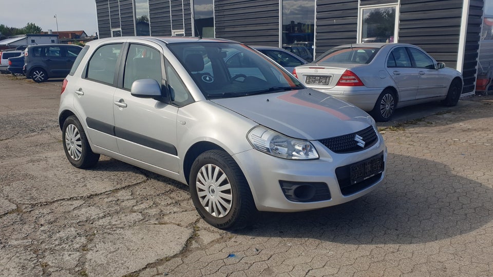 Suzuki SX4 1,6 CombiBack GLX 5d