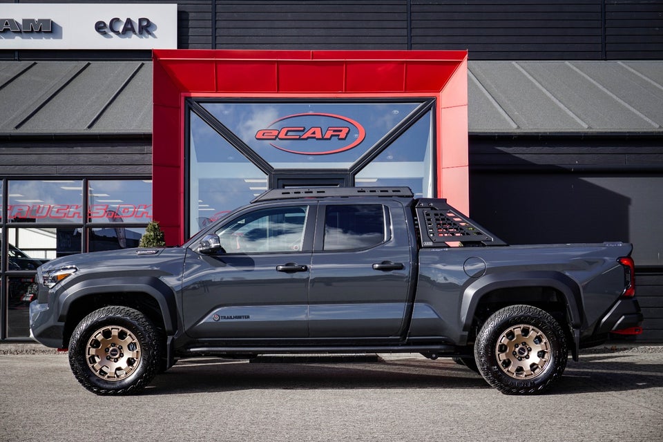 Toyota Tacoma 2,4 Hybrid Trailhunter aut. 4x4 4d