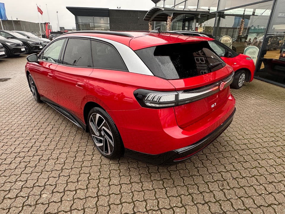 VW ID.7 77 Pro Tourer 5d