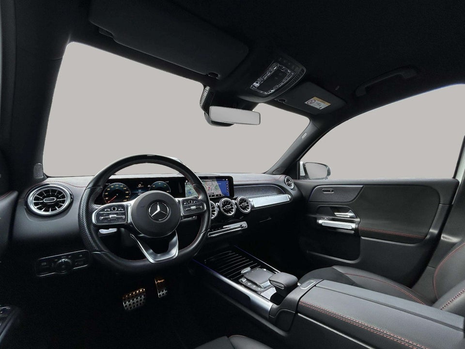 Mercedes EQB250 AMG Line 5d