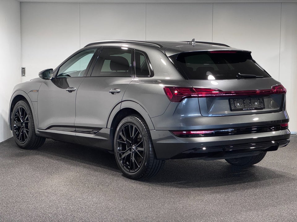 Audi e-tron 55 S-line quattro 5d
