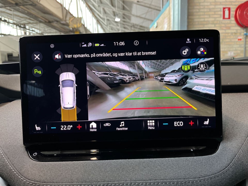 Skoda Enyaq 80 iV Plus Loft 5d