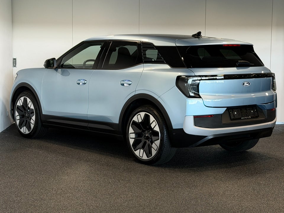 Ford Explorer 77 Premium Extended Range 5d
