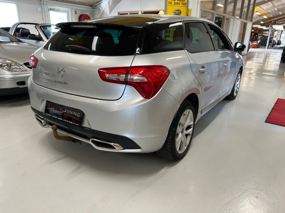 Citroën DS5 1,6 BlueHDi 120 Style 5d