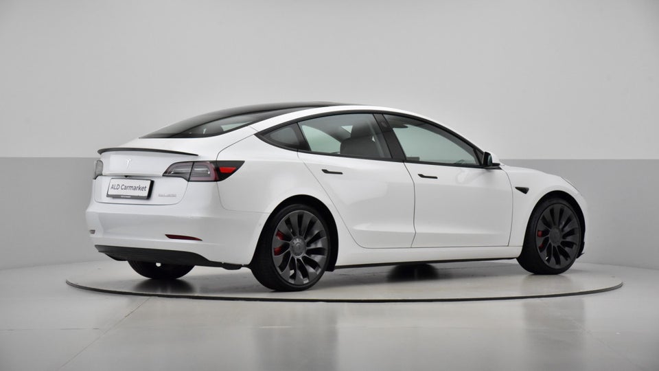 Tesla Model 3 Performance AWD 4d