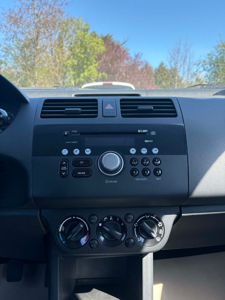 Suzuki Swift 1,3  5d