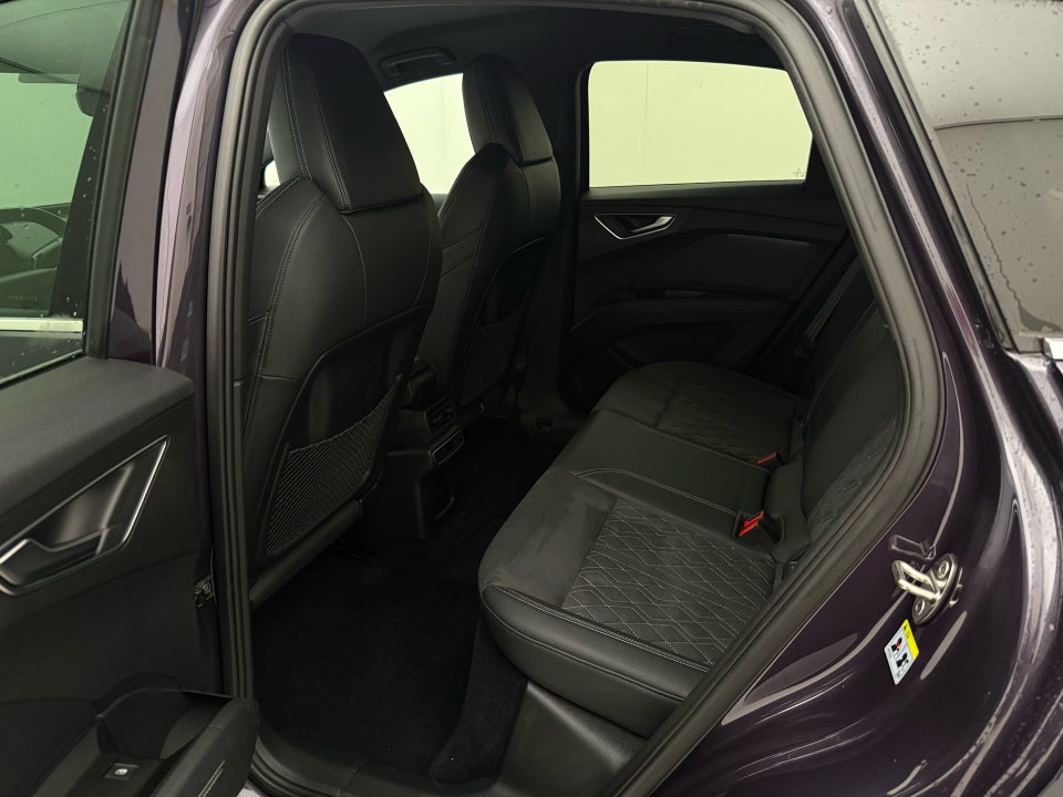 Audi Q4 e-tron 45 Attitude S-line Sportback quattro 5d