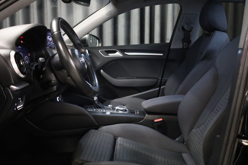 Audi A3 1,4 e-tron Sport Sportback S-tr. 5d
