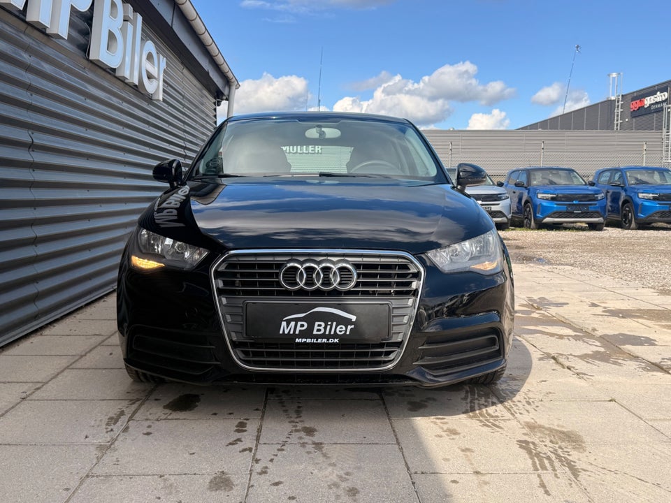 Audi A1 1,4 TFSi 122 Attraction S-tr. 3d