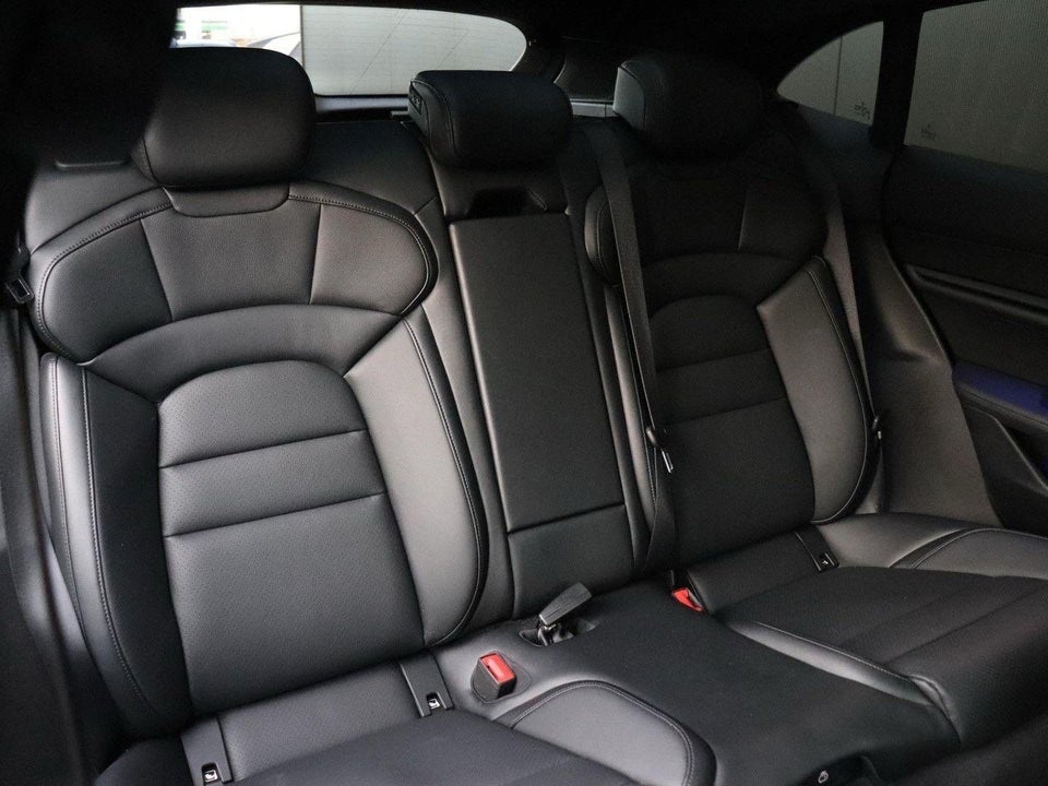 Porsche Taycan Performance+ Sport Turismo 5d