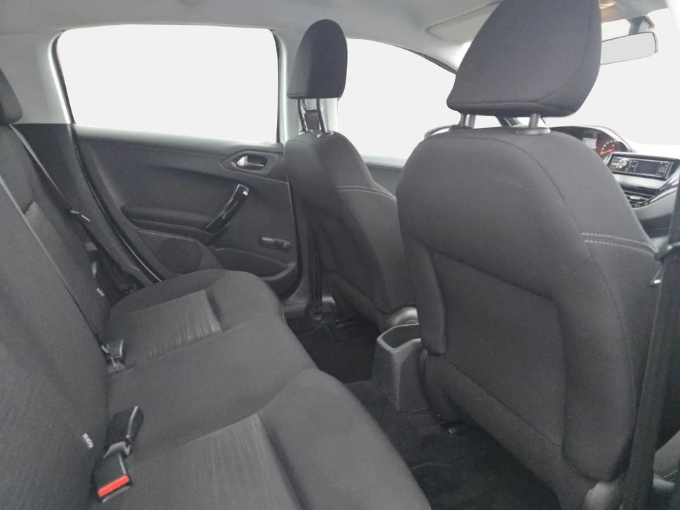 Peugeot 208 1,0 VTi Access 5d