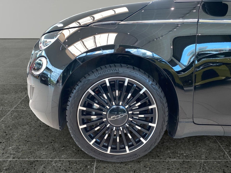 Fiat 500e 42 la Prima 3+1 4d