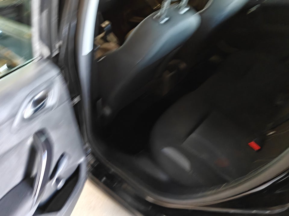 Peugeot 208 1,2 VTi Active 5d