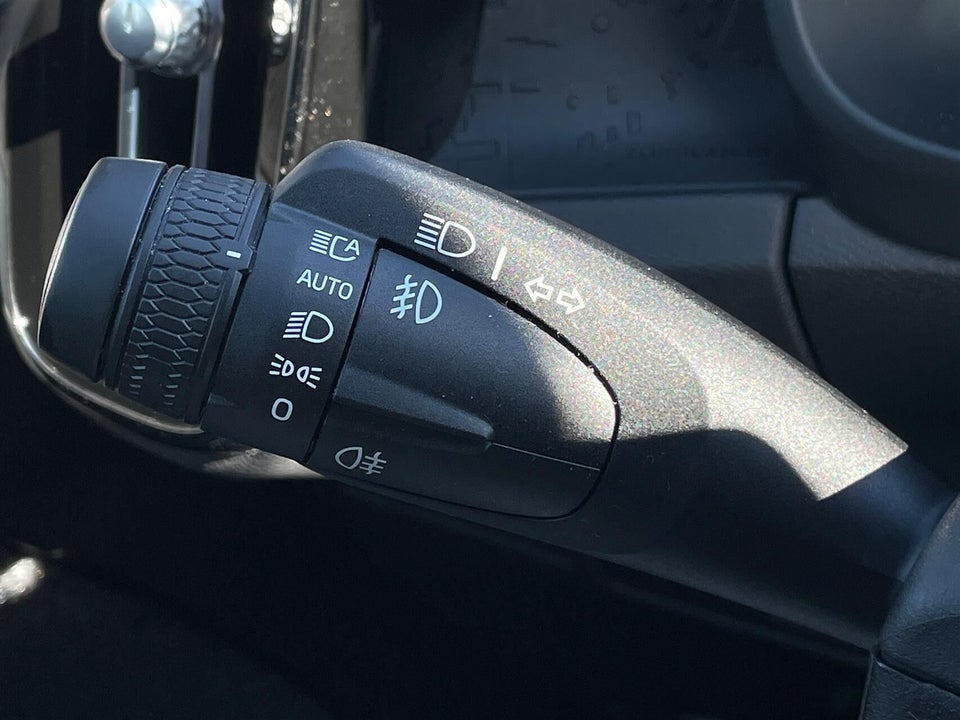 Volvo EC40 Twin Black Edition 5d