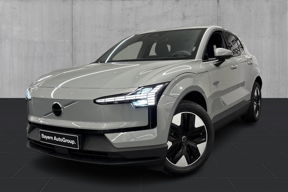 Volvo EX30 Extended Range Core 5d