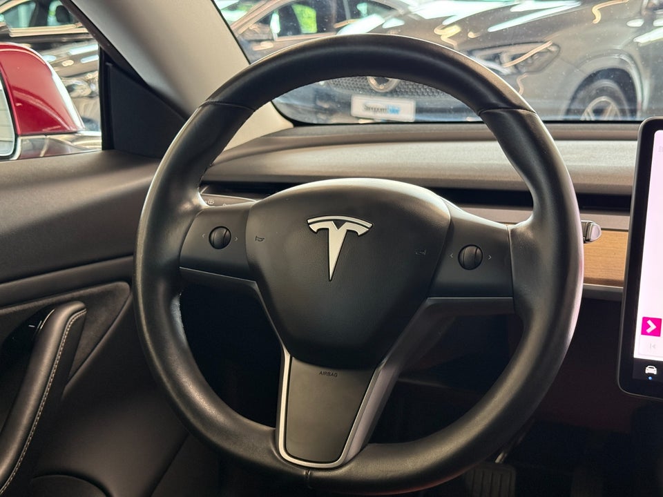 Tesla Model 3 Long Range AWD 4d