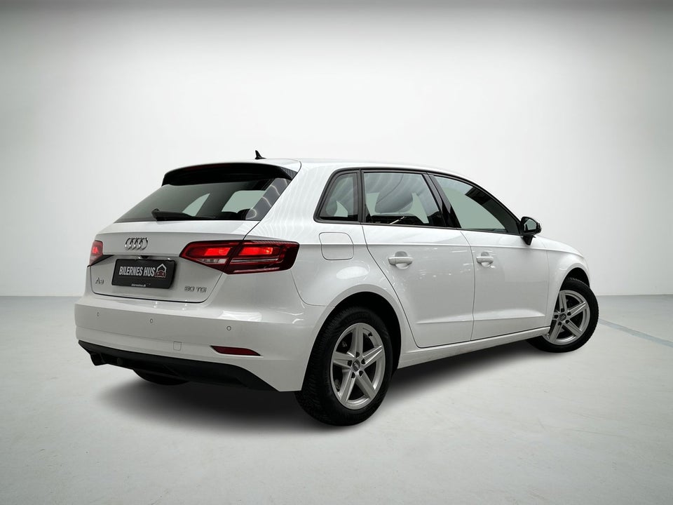 Audi A3 1,6 TDi 116 Sportback 5d